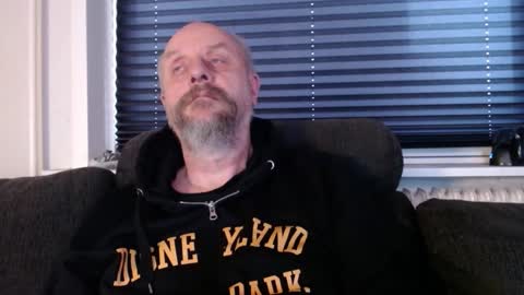 MrLazy online show from December 18, 1:06 pm