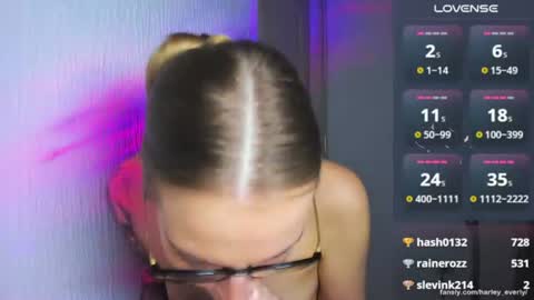 Tasya online show from July 9, 2:32 pm