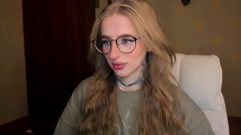 Julia online show from November 24, 5:50 am