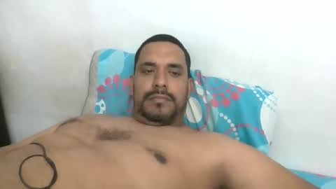Snapshot of harpechediaz chatting on October 25, 8:09 pm ricardo online show from October 25, 8:09 pm