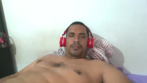 Snapshot of harpechediaz chatting on February 21, 12:28 pm ricardo online show from February 21, 12:28 pm