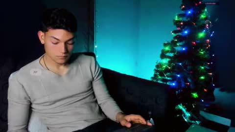  ... online show from December 4, 8:08 pm