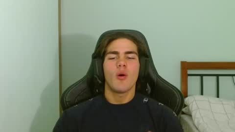 Snapshot of harryking1 chatting on October 3, 7:55 pm harryking1 online show from October 3, 7:55 pm