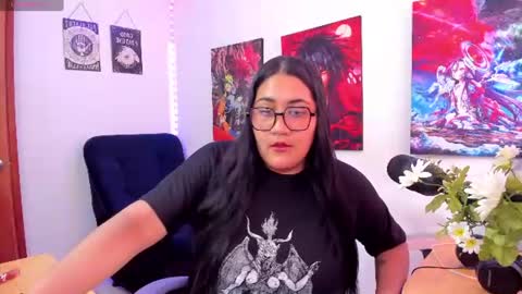 karen  online show from June 26, 7:19 pm