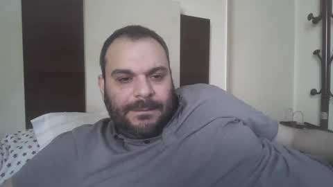 hassansalah30 online show from December 22, 10:38 am