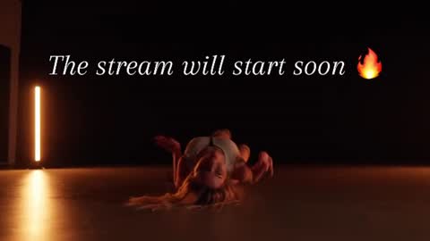 Anna online show from July 4, 11:36 am