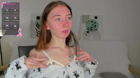 Lola online show from November 10, 8:50 am