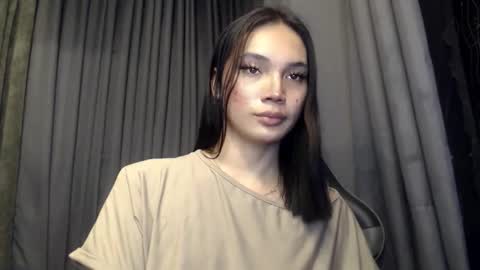 LALA A online show from November 23, 8:34 am