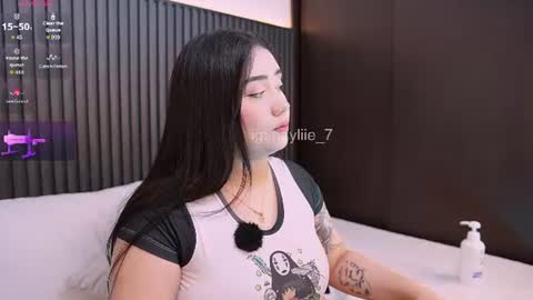 haylie  See you tonight at 8pm Colombia time online show from July 23, 5:49 am