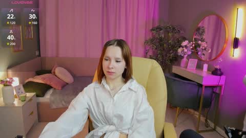 Mia online show from March 6, 7:51 am