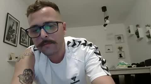 haze_john online show from May 12, 11:58 pm