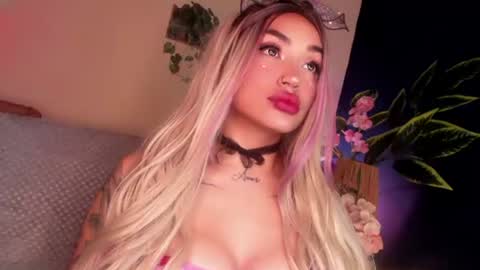 Marie online show from July 13, 6:28 am