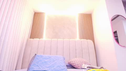 kataleya online show from April 28, 7:18 pm