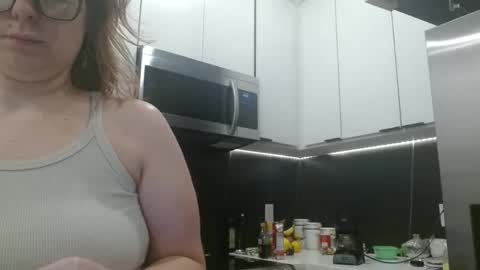 Hazel online show from May 4, 5:52 pm