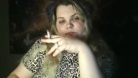 Hazeleyez97 online show from October 27, 4:45 am