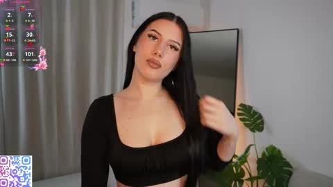 hazelhayees online show from March 14, 11:03 am