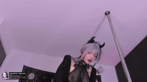 Snapshot of hazellwitch chatting on October 21, 4:54 pm Hazell Witch online show from October 21, 4:54 pm