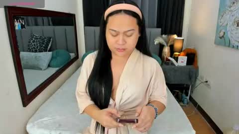 HAZEL MADONNA online show from July 16, 5:44 am