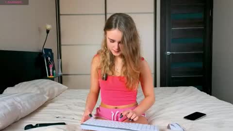 hazeltrue online show from October 29, 11:16 pm