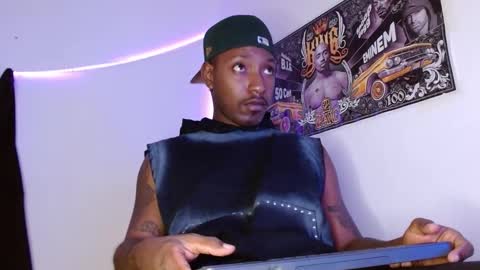 hazlan_420 online show from February 5, 2:48 am