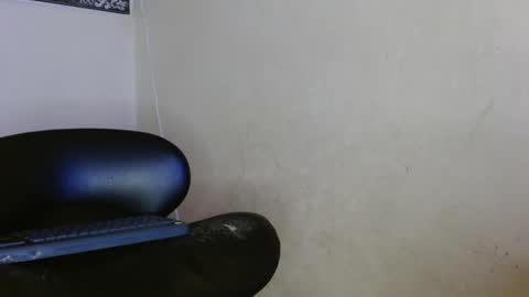 hazlan_420 online show from September 13, 2:30 pm