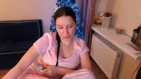 Heaven girl online show from January 11, 11:24 pm