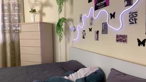 heavenmoth online show from March 16, 1:15 pm