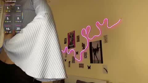 heavenmoth online show from March 9, 1:16 pm