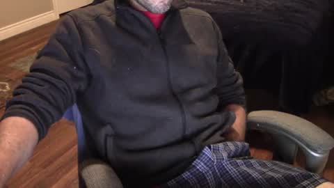 Snapshot of heavilyhung chatting on September 26, 5:37 am John online show from September 26, 5:37 am