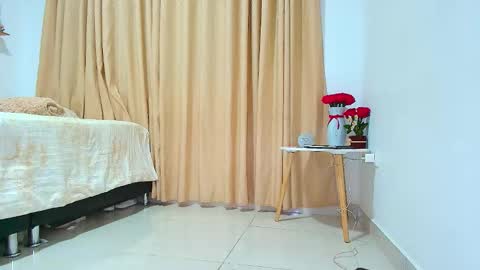 Alejandra online show from February 8, 2:37 am