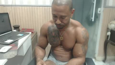 hebertgomes online show from June 13, 11:04 pm