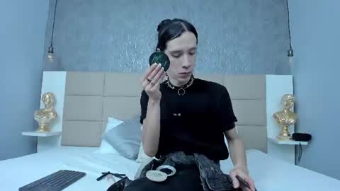 Keira Hecate online show from June 20, 7:20 pm