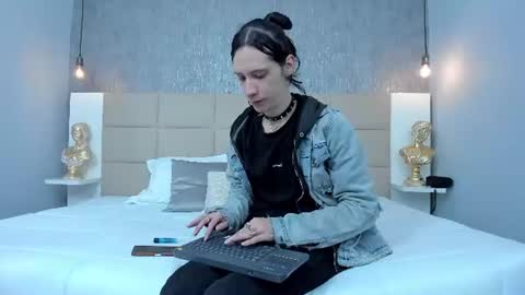 Keira Hecate online show from June 27, 7:31 pm
