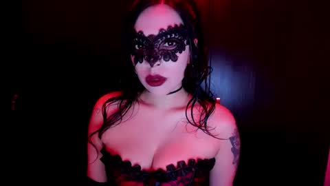   online show from October 31, 6:47 am