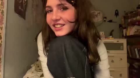 Sarah online show from December 5, 5:11 pm