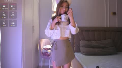 Snapshot of heejeeen chatting on September 30, 11:59 pm Call me Mia online show from September 30, 11:59 pm