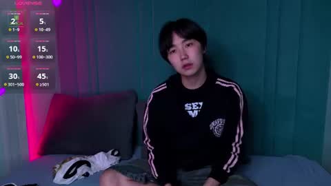 HEEJIN online show from June 24, 6:42 am