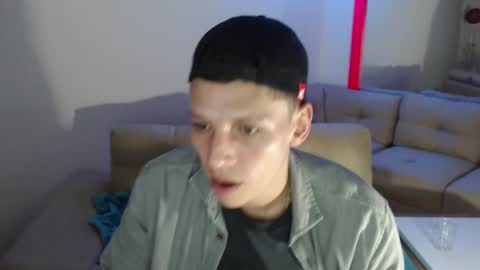 hefesto_69 online show from March 3, 1:42 am