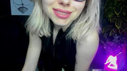 Snapshot of heidi_pleasure chatting on February 3, 1:51 pm Heidi online show from February 3, 1:51 pm