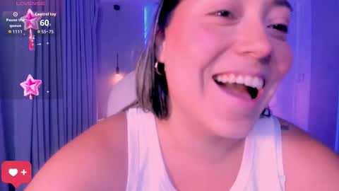 Snapshot of heidy_jhons chatting on October 10, 5:24 am Heidy online show from October 10, 5:24 am
