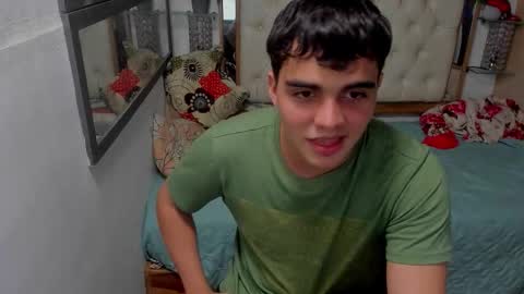 heiker_ online show from November 14, 4:25 am