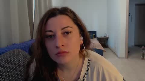 helen_adams_ online show from July 6, 6:10 am