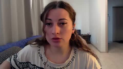 helen_adams_ online show from June 24, 5:58 am