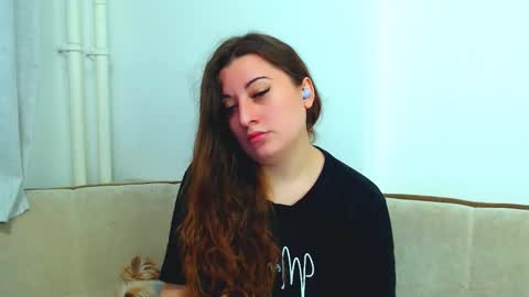 helen_adams_ online show from December 26, 7:45 am