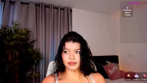helen_miller online show from February 12, 10:57 pm