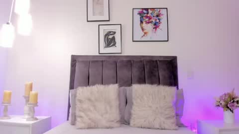 Helen  online show from May 8, 2:12 pm
