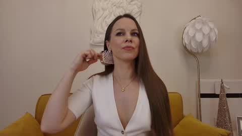 Helen online show from December 21, 11:11 pm