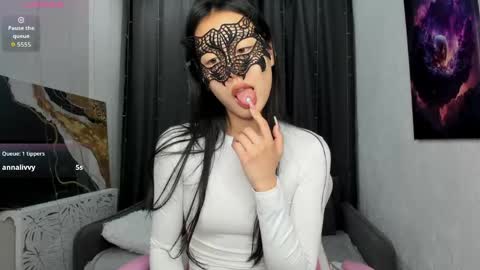 Hi I am Helen online show from May 2, 2:06 am