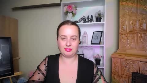 Helen online show from November 24, 8:02 am