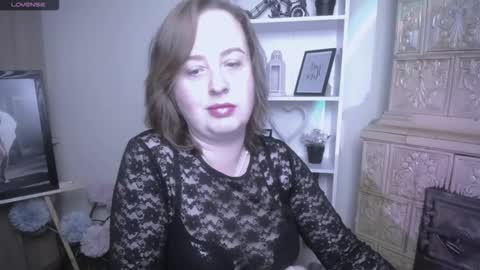 Helen online show from November 4, 8:04 am